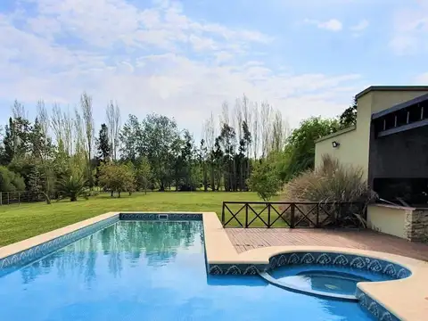 Casa en Venta en Coronel Brandsen, USD 450.000