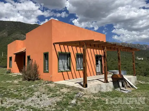 Casa 4 ambientes con 1 baño