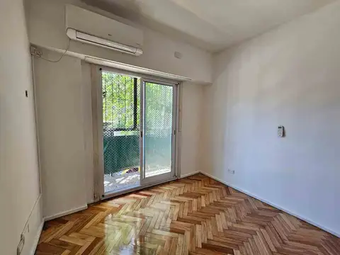 Departamento en Alquiler en Almagro, $ 630.000