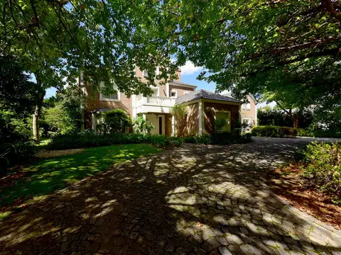 Casa en Venta de 5 dormitorios