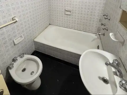 Avellaneda 2000 , Piso 3