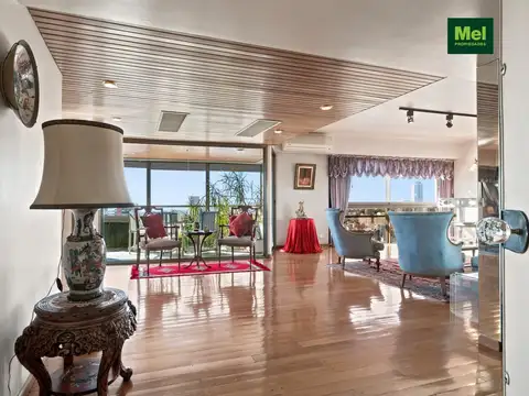 Departamento 5 ambientes con 4 baños