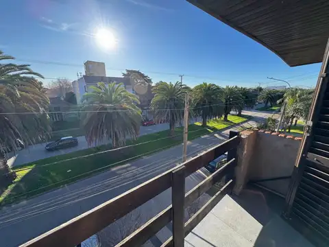 Avenida Carlos Tejedor 300