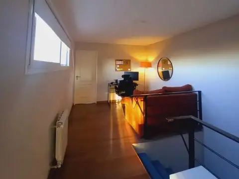 Casa 5 ambientes con 4 baños