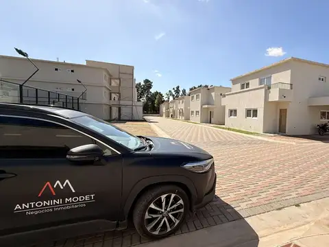 Casa en Venta en Pilar, USD 198.000