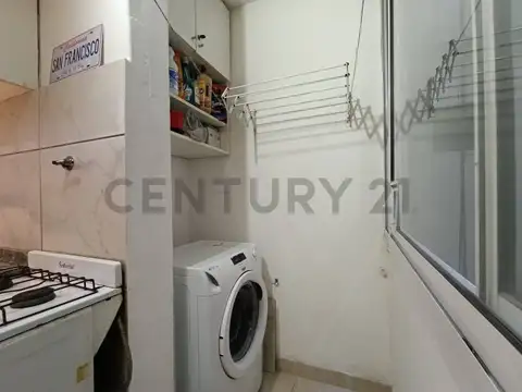 Venta departamento de dos ambientes amoblado en San Nicolás