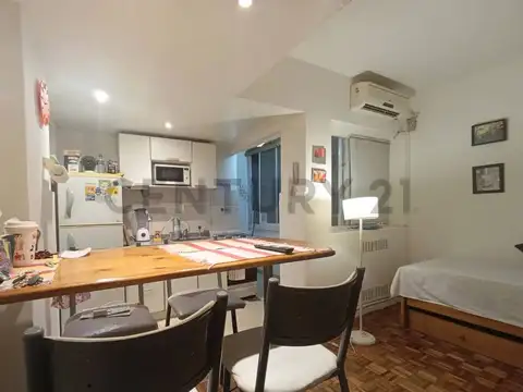 Venta departamento de dos ambientes amoblado en San Nicolás