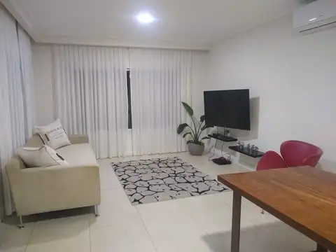 Casa en Alquiler en Villanueva, USD 2.200