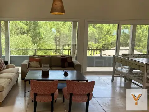 Casa en venta - 4 Dormitorios 4 Baños - Pinamar
