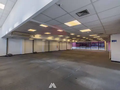 Oficina Monoambiente con 4 baños
