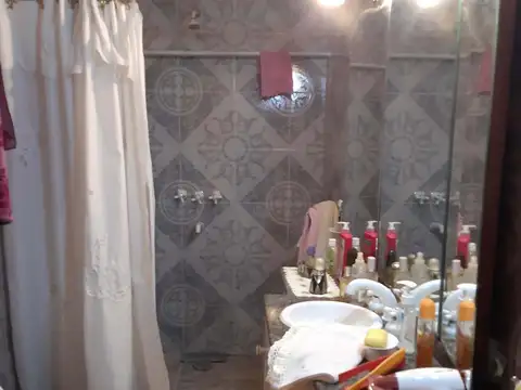 Venta Casa dos dormitorios barrio Echezortu