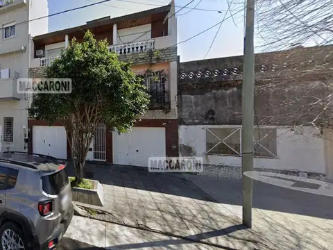 Exc triplex barrio naon