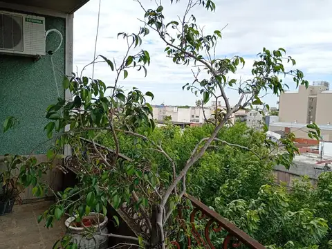 Depto Tipo Casa 4 ambientes con 1 baño