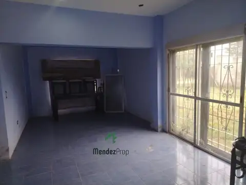 Casa 3 ambientes con 2 baños