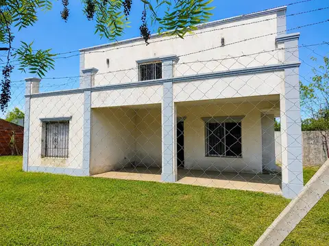CASA DE DOS PLANTAS A TERMINAR SOBRE LOTE PROPIO DE 315 m²