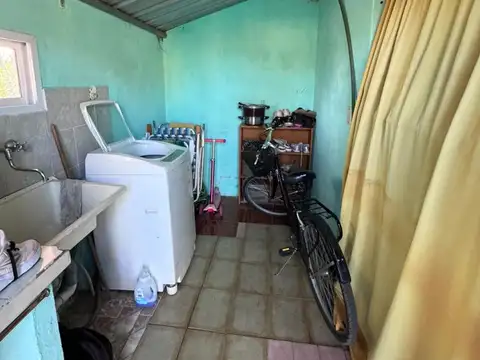 Casa 3 ambientes con 1 baño
