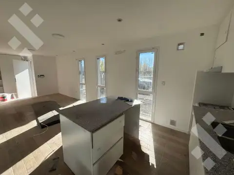Casa en Alquiler en General Fernandez Oro, $ 1.600.000
