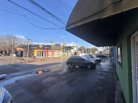 Local en Alquiler en Berazategui, $ 320.000