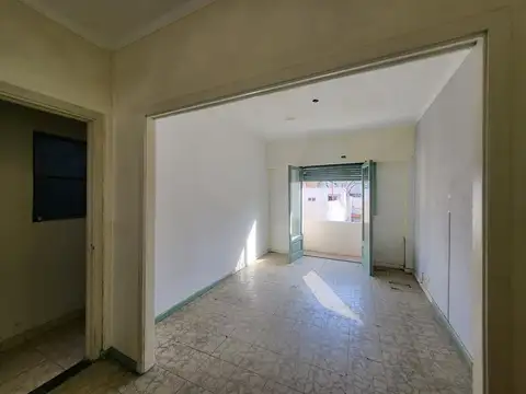 VENTA DEPARTAMENTO 2 AMBIENTES 1/2 C/ BALCON