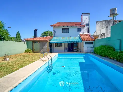 VENTA | PERMUTA - Casa de 3 dormitorios, altillo, parrillero y piscina - G. Baigorria. APTO CRÉDITO.