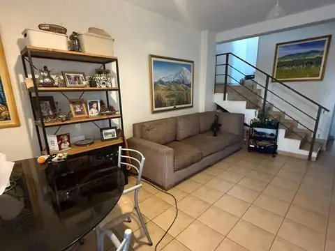 Depto Tipo Casa en Alquiler en Las Heras, $ 900.000