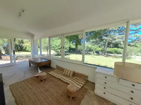 Casa en venta 5 dormitorios piscina jardin zona Golf Punta del Este