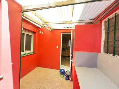 Casa en Alquiler con 1 cochera