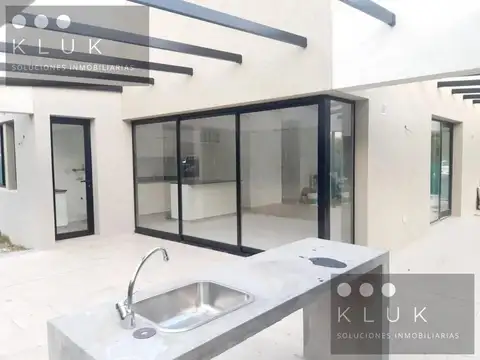 Casa en Alquiler al Sur