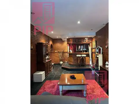 Casa en Venta en Haedo, USD 270.000