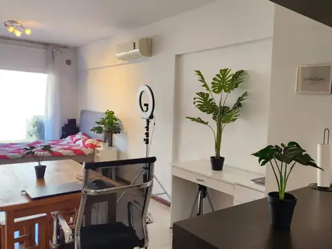 Quesada 2300, Piso 8