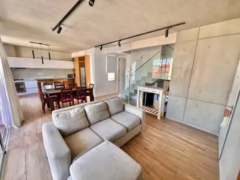 Venta depto triplex 3 amb con cochera y terreaza!