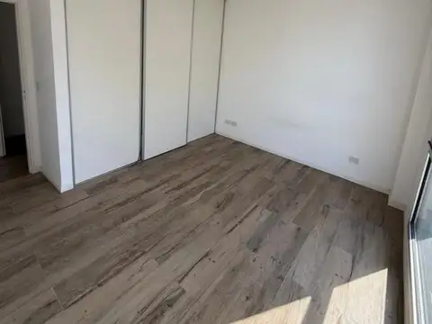 DEPARTAMENTO 2 AMBIENTES  CON BAULERA