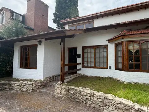 Casa en Venta en Loma Verde, USD 170.000