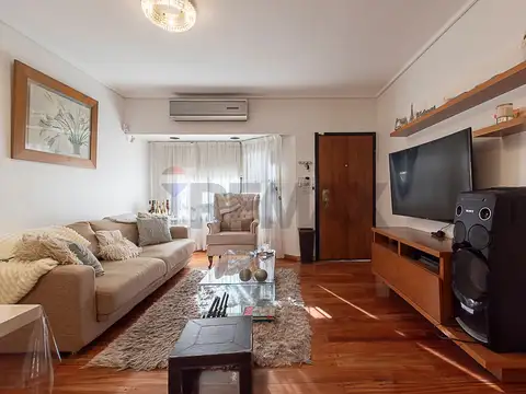 Depto Tipo Casa 4 ambientes con 3 baños