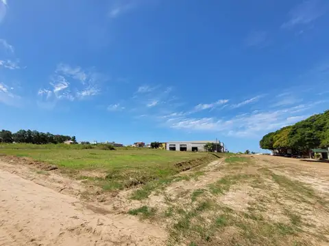 Lotes sobre Av, venta comercial 