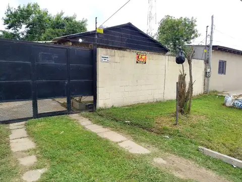 venta CASA DE 4 AMBIENTES LOTE PROPIO