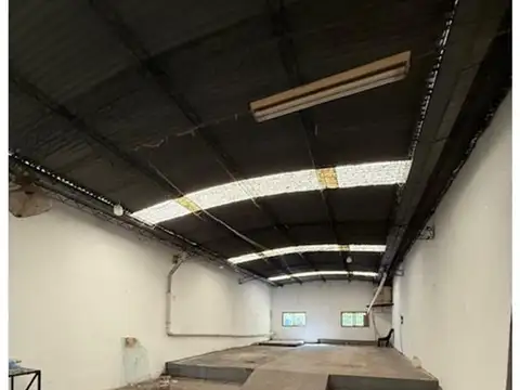 Galpon en ALQUILER - Caseros