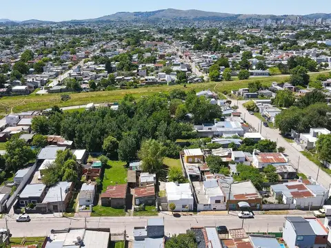 VENTA 3 CASAS RESTAURAR/DEMOLER- ZONA VILLA ITALIA