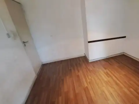 Depto Tipo Casa 5 ambientes con 2 baños