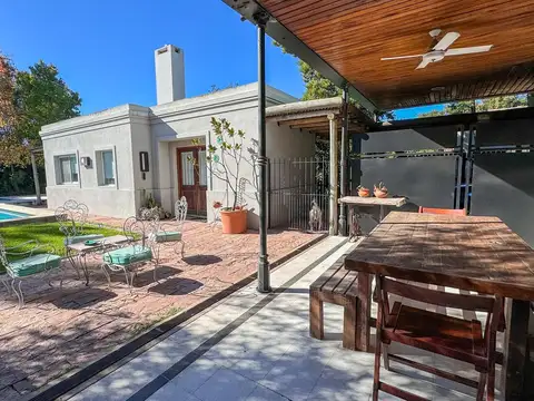 Venta Casa  Santa Silvina  | VCO Propiedades