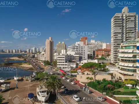 Departamento en Venta de 7 ambientes