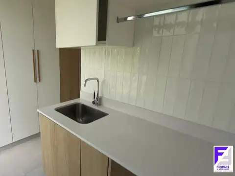 Casa en Venta con 6 cocheras