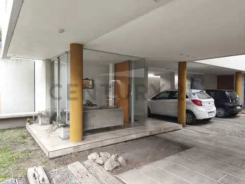 12 entre 510 y 511 2100, Piso 0