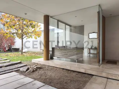 12 entre 510 y 511 2100, Piso 0