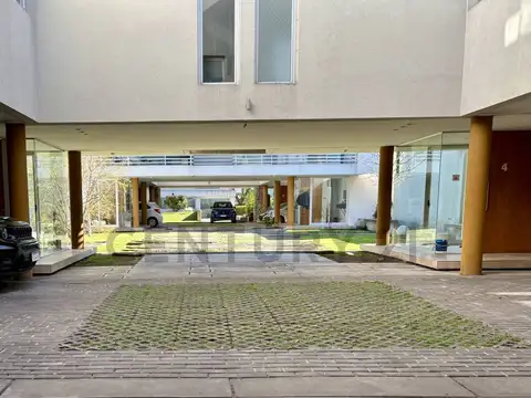 Depto Tipo Casa en Venta en Ringuelet, USD 130.000