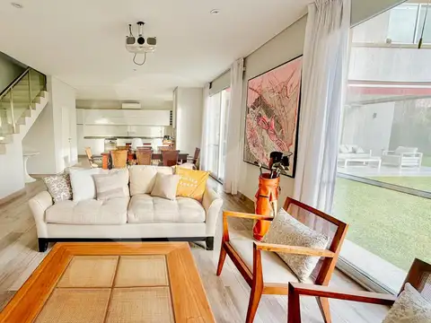 Casa en Venta de 4 dormitorios