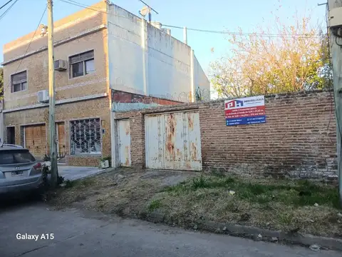 Venta lote y vivienda (2 inmuebles / 570 m² de terreno)
