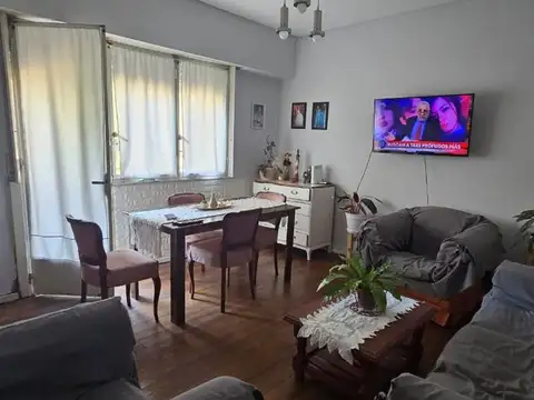 Depto Tipo Casa en Venta de 4 ambientes