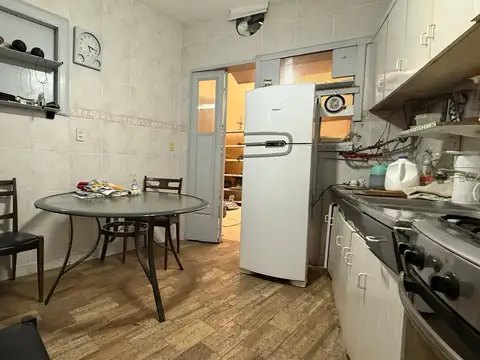 Casa en venta de 3 dormitorios c/ cochera en Parque Patricios