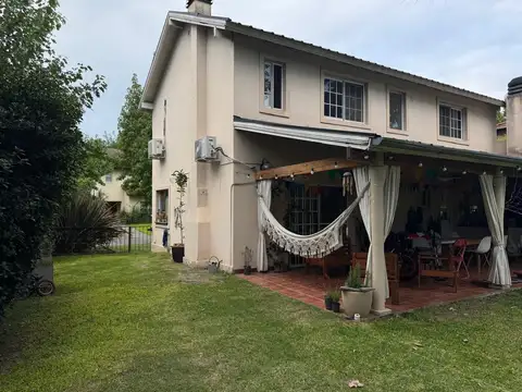 Casa en Venta al Oeste